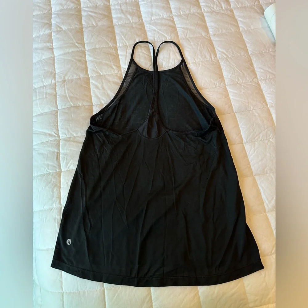 Black Lululemon workout tank, size 4 - Picture 2 of 2